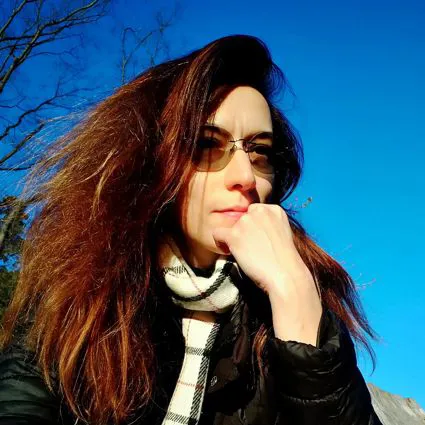 ELENA FERRI